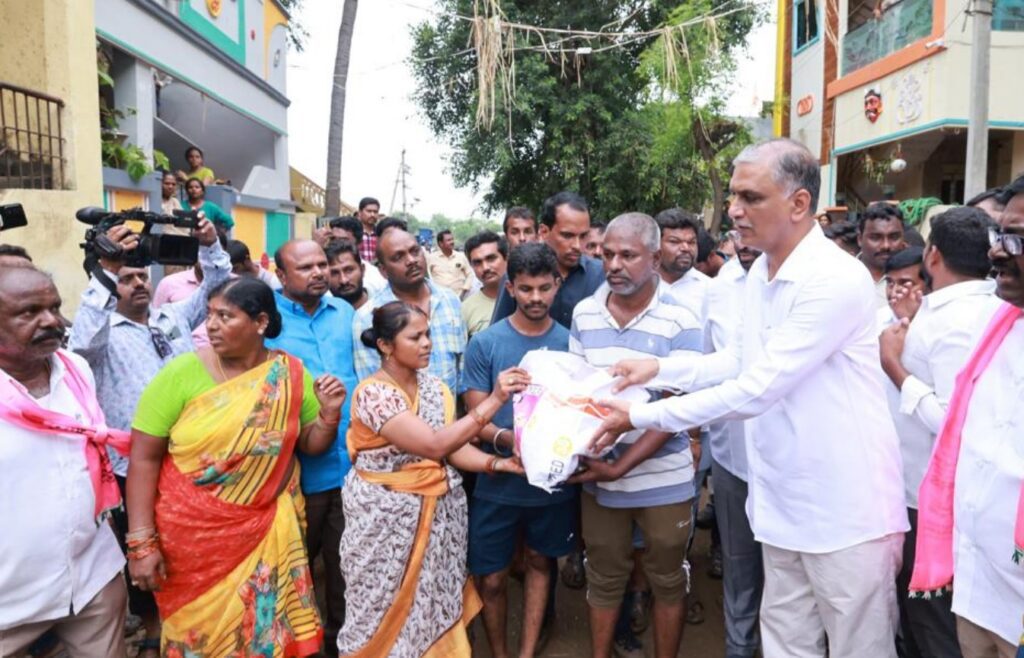 BRS Party Leaders Helping Flood-Effected People in Khammam