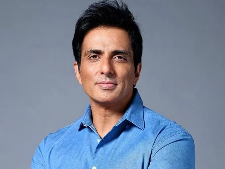 Sonu Sood Helps Flood Victims in Vijayawada